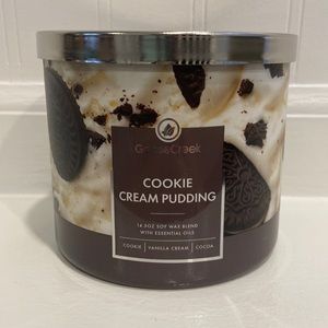 Goose Creek ‘Cookie Cream Pudding’ 🍪 candle 🕯 
3 wicks!! Brand New!